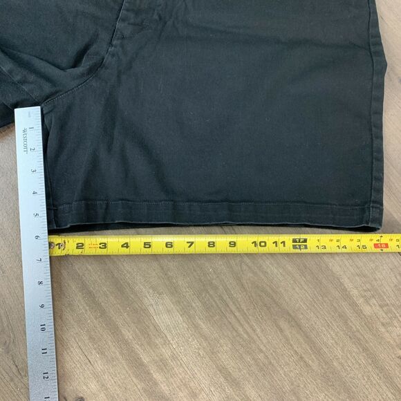 Lee Womens Regular Fit Chino Walk Short Black Size 26 WM Button Back Pockets - Picture 5 of 8